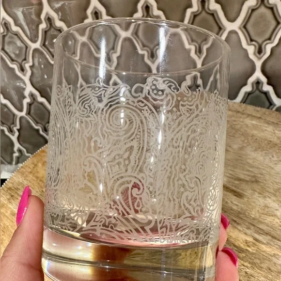 ETRO - Disaronno Wears Etro Limited Edition Gift Set. - Picture 12 of 17